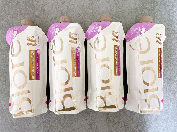 ※価格相談不可※ビオレuザボティ ぬれた肌に使うボディ乳液 エアリーブーケの香り 300ml×4