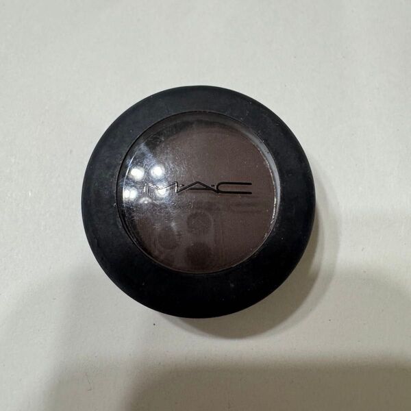 MAC パウダーキスアイシャドウ ギブアグラム