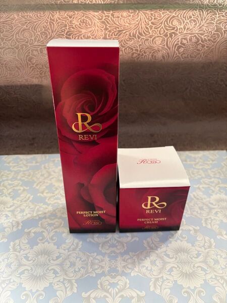REVI ルヴィ モイストクリーム&モイストローション各1個のセット