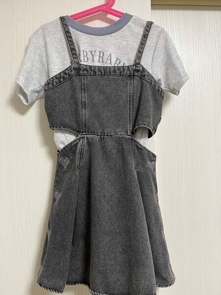 RABY RABY ラビラビ 130 グレーデニム ジャンパースカート セットアップ ハート ワンピース Tシャツ 黒 バースデイ