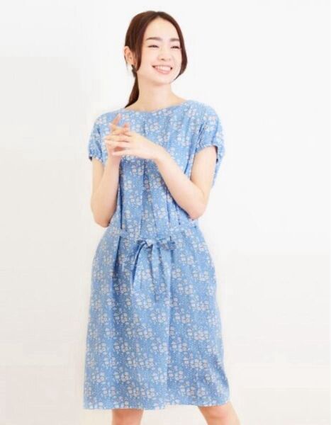 Nmes ニームス リバティ 花柄 膝丈ワンピース ブルー