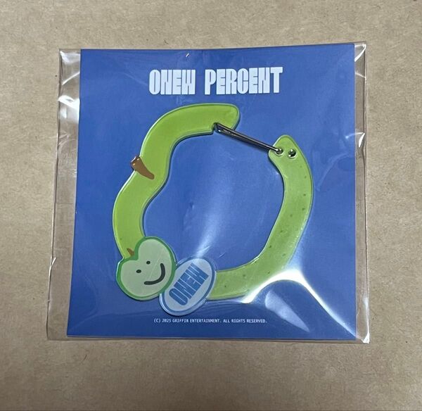 ONEW オニュ PERCENT POPUP カラビナ B