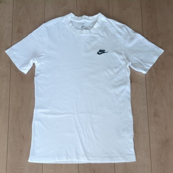 ナイキ NIKE 白Tシャツ Sサイズ 刺繍ロゴ ワンポイント 半袖