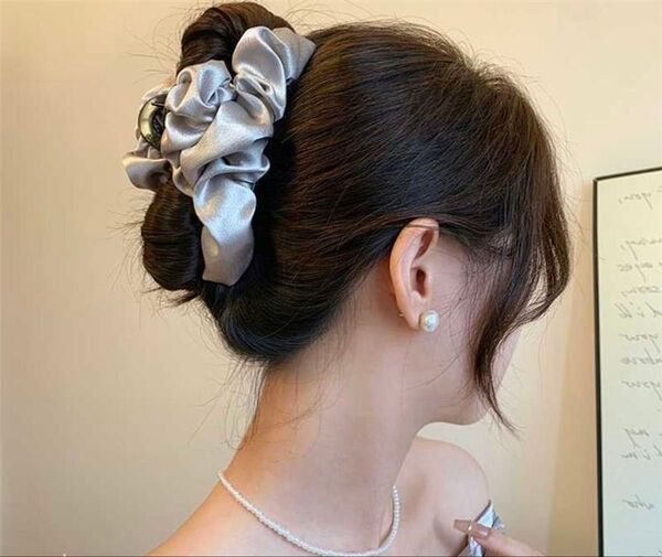 韓国風 サテンリボン ヘアクリップ 大きめ 可愛い 高見え ヘアアクセ 髪飾り レディース オルチャン風 髪留め