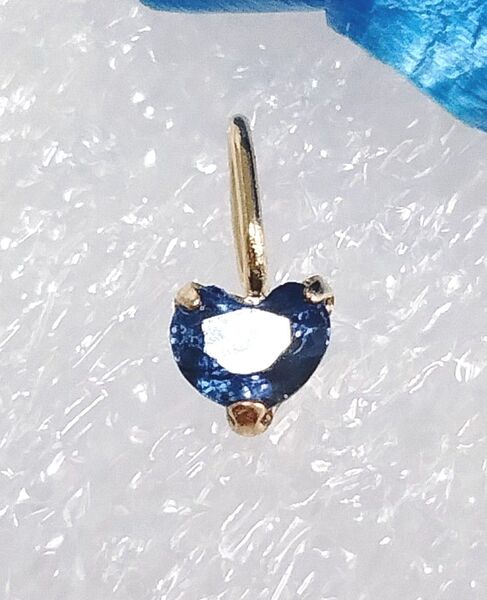 新品K18イエローゴールド天然石サファイヤ ペンダントトップ0.15CT