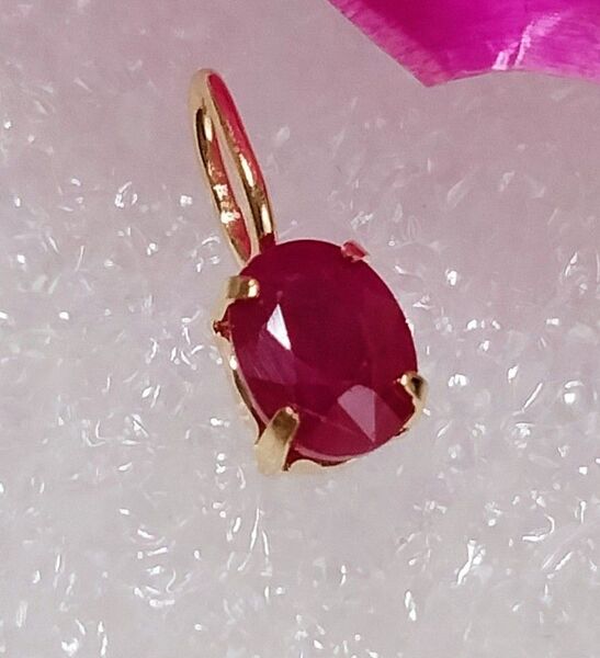 新品K18イエローゴールド天然石ルビー ペンダントトップ0.20CT 1番
