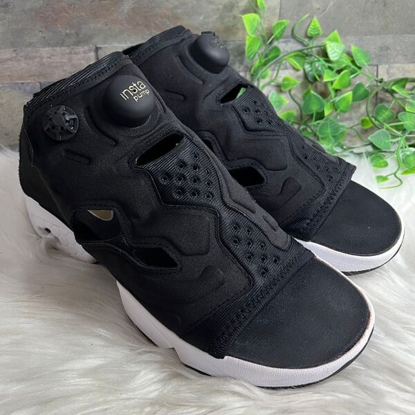 リーボック Reebok インスタ ポンプフューリー サンダル ブラック 23cm