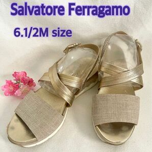 S. Ferragamo サンダル ベージュ ゴールド レザー 6.1/2M