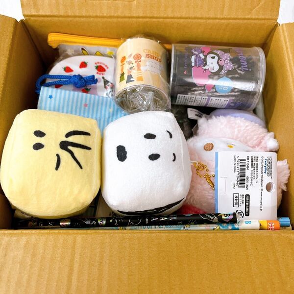 キャラクターグッズまとめ売り スヌーピー サンリオ ぬいぐるみ他