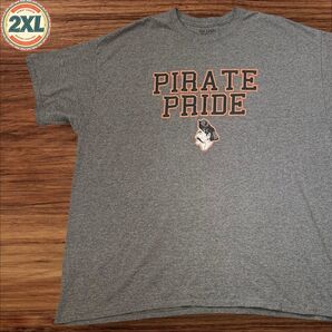 【セール!! US古着】グレー 2XL カレッジ風 スポーツ プライド Tシャツ 半袖 プリント メンズ レディース