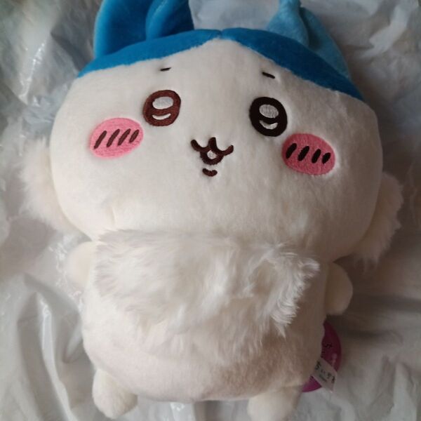 【タグ付き】ちいかわ パラレルワールド??BIGぬいぐるみ ハチワレ