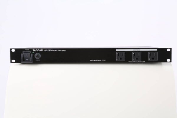 ☆TASCAM☆Power Conditioner AV-P250 タスカム パワーコンディショナー 未使用保管品