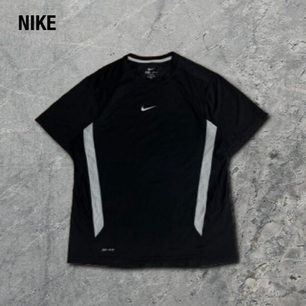NIKEナイキスポーツTシャツ半袖ブラック黒プリントロゴ古着XL