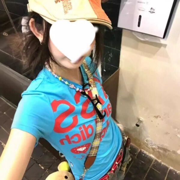 【新品】y2k Tシャツ 水色 ピチT 00s 平成ギャル グランジ おしゃれ 人気 未使用