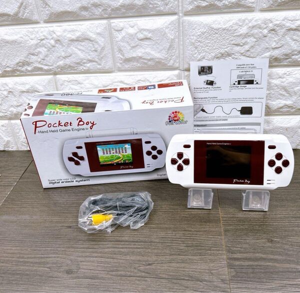 Pocket Boy ファミコン携帯型互換機 FC-360