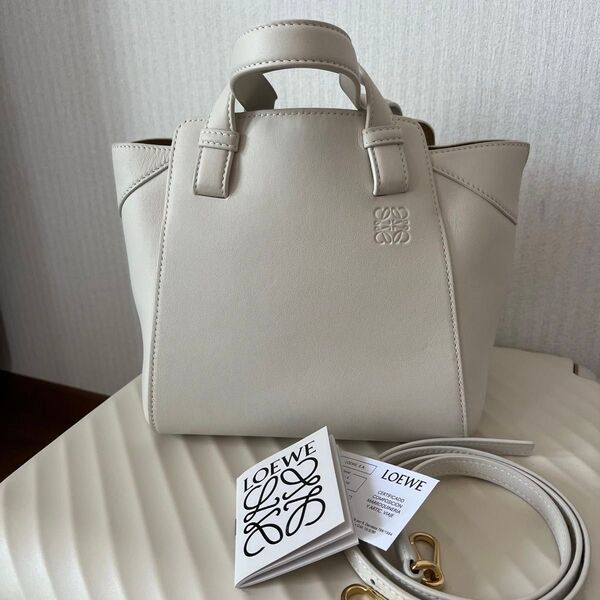 新品未使用 LOEWE ハンモックナゲット ショルダーハンドバッグ 2way 本革 レザー