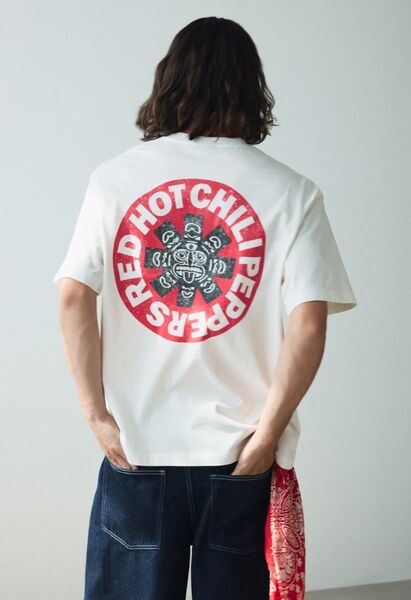 RED HOT CHILI PEPPERS Tシャツ バンドTシャツ ロックT レッチリ