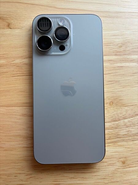 iPhone 15 Pro Max 512gb 海外版 US ナチュラルチタニウム AppleCare+付き シャッター音無