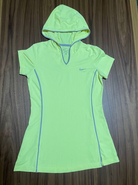 NIKEナイキ ドライフィット スポーツ ウェアM ランニング テニス ヨガ フィットネスウェア 速乾 ドライ 半袖Tシャツ