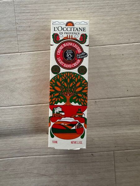 【新品・限定】ロクシタン シア ライトハンドクリーム パウダードシア 150ml