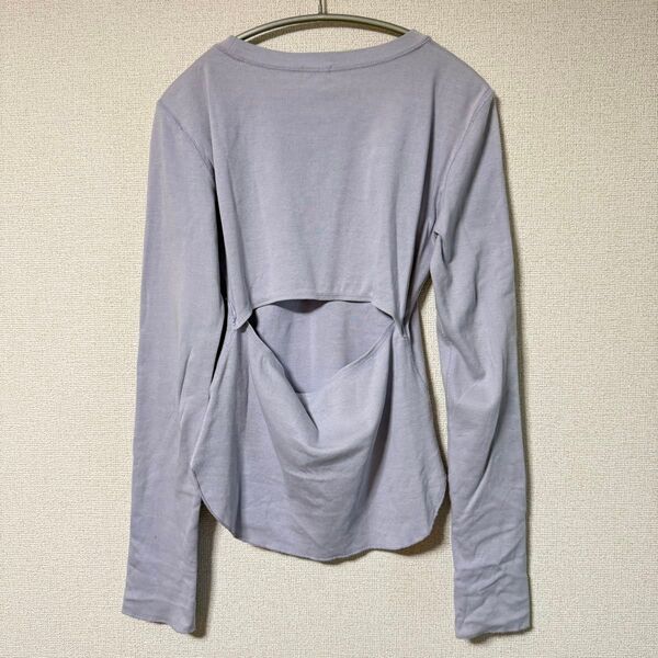 Hビューティアンドユース エイチ バックオープンプルオーバー ラベンダー クルーネック ロンT 長袖Tシャツ シンプル おしゃれ