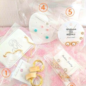 ③ピアス 5点セット売り♪