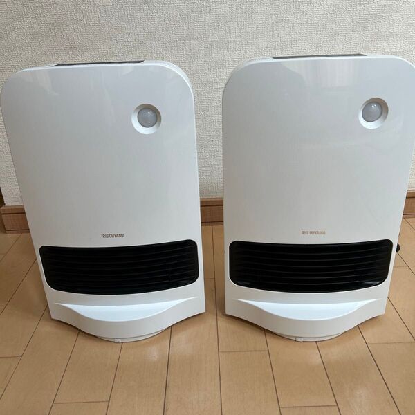 セラミックファンヒーター アイリスオーヤマ 2023年製 2台 首振り 暖房器具