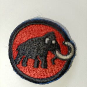 【希少】MAMMUT マムート ワッペン 赤黒