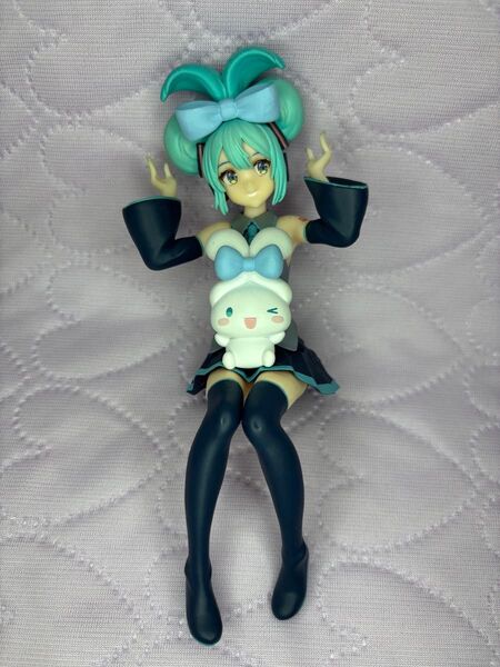 初音ミク×シナモロール ちょこのせフィギュア