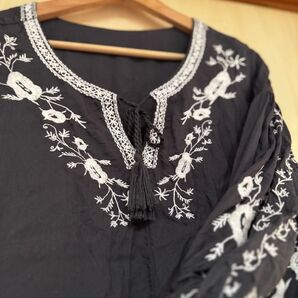 SLOBE IENA 刺繍ブラウス
