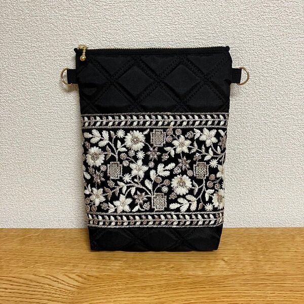070 インド刺繍リボンのスマホショルダー ハンドメイド ポシェット