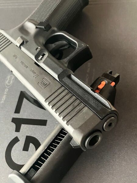 極美品 東京マルイ glock17 gen5 付属品完備 試射のみ 5月再販ロット グロック17 値下げ不可