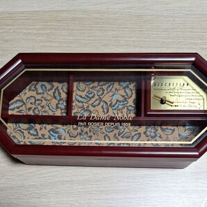 La Dame Noble 小物入れ オルゴール付き