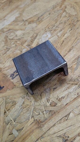 C型チャンネル 75 素材 作業台 DIY 金床 アンビル 鋼材 刻印 アウトドア 薪割り台
