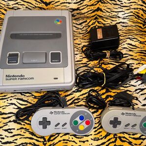 すぐ遊べる!スーパーファミコン本体・コントローラー セット