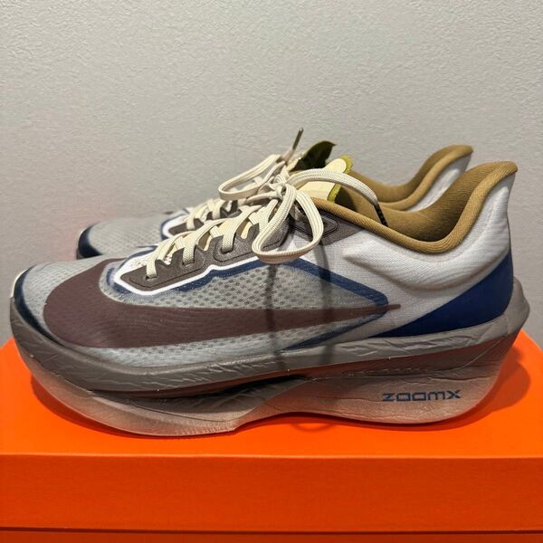 中古品◇NIKE ZOOM FLY 6 PRM 26センチ◇