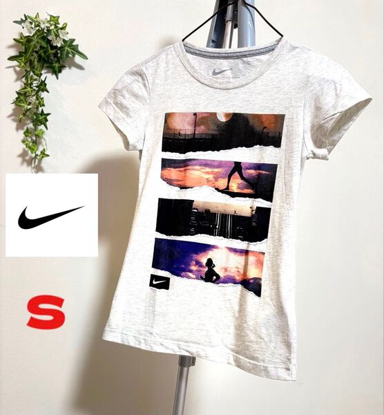 【NIKE】【Sサイズ】ナイキ レディース 半袖 Tシャツ トップス カットソー プリントTシャツ SLIM FIT 小さめ