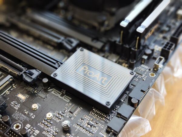 ASUS ProArt B650-CREATOR マザーボード