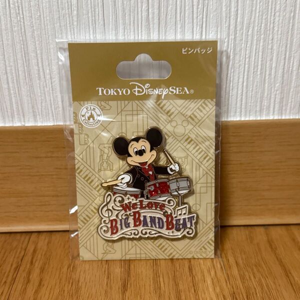 ディズニーシー ビッグバンドビート ピンバッジ ミッキー BBB We Loue ディズニーリゾート 未使用