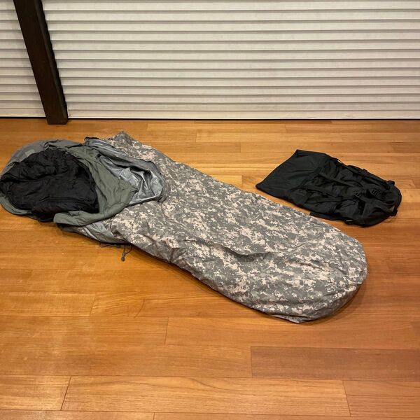 デッドストック 米軍仕様 寝袋 MODULAR SLEEPING BAG SYSTEM 使用2回程度 車中泊のみ