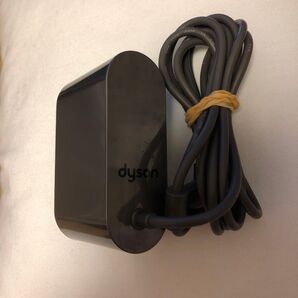 ダイソン 用充電アダプター205720-04