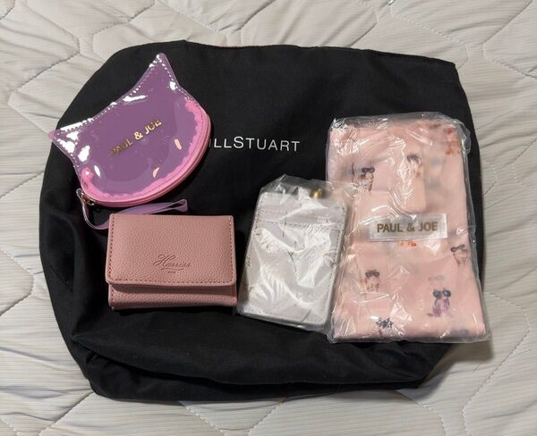 大人のおしゃれ手帖の開運三つ折財布&ゼクシィの付録のPAUL&JOEの猫のエコバッグ&ポーチセット