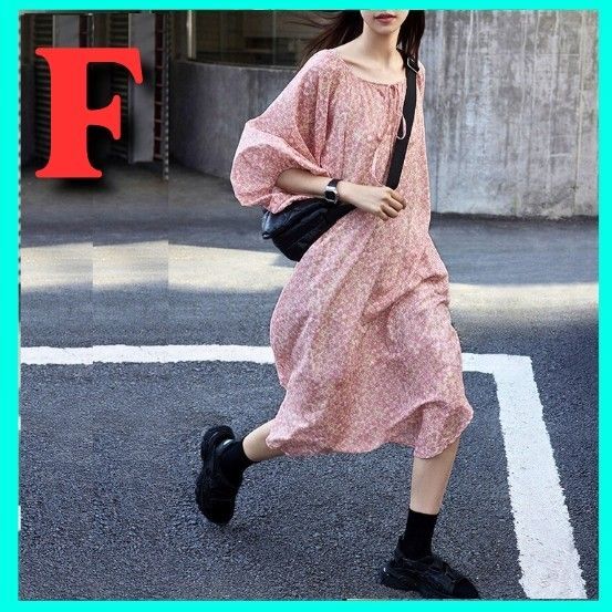 小花柄ギャザーワンピース 裾ラウンドヘム パフ袖 春夏ワンピースロング かわいい