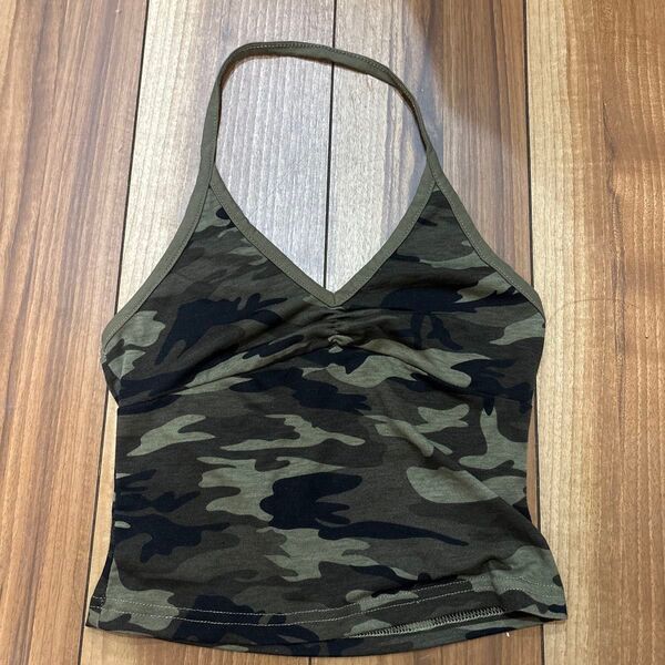 shein 迷彩柄 ホルターネックトップス