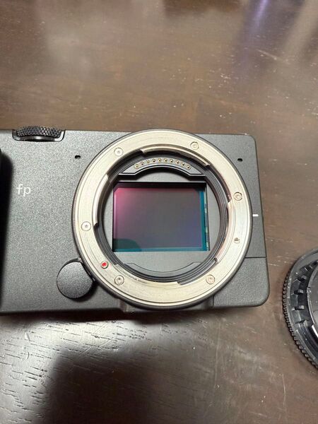 【最終価格】SIGMA fp +純正バッテリー3個、純正カメラグリップ