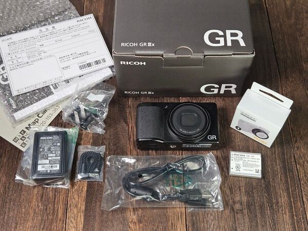 新品同様 RICOH GR IIIx + NiSiレンズアダプター リコーGR3x ショット数127 メーカー保証有