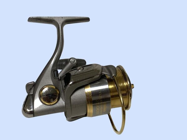 M7159 DAIWA ダイワ TOURNAMENT-Z トーナメントZ 2500SC スピニングリール