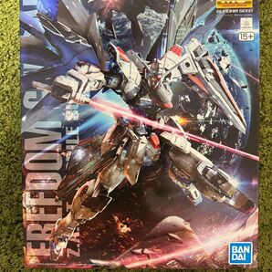 未組立 MG フリーダムガンダム 機動戦士ガンダムSEED ZGMF-X10A ガンプラ バンダイ