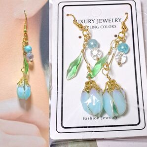ハンドメイド ピアス チューリップ ディップアクセサリー 水色