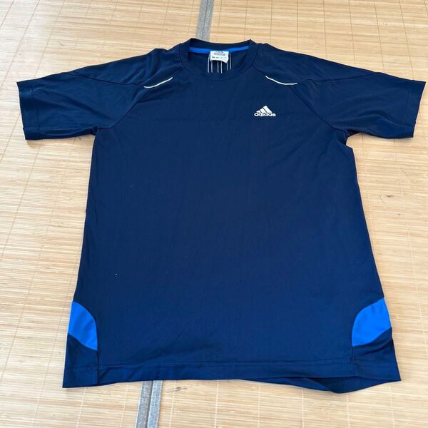 adidas ネイビー ショートスリーブ シャツ D